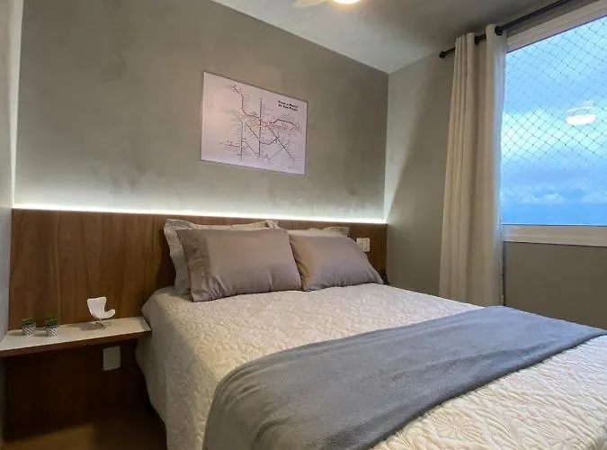 Maravilhoso Apartamento em frente ao Metrô Brás !