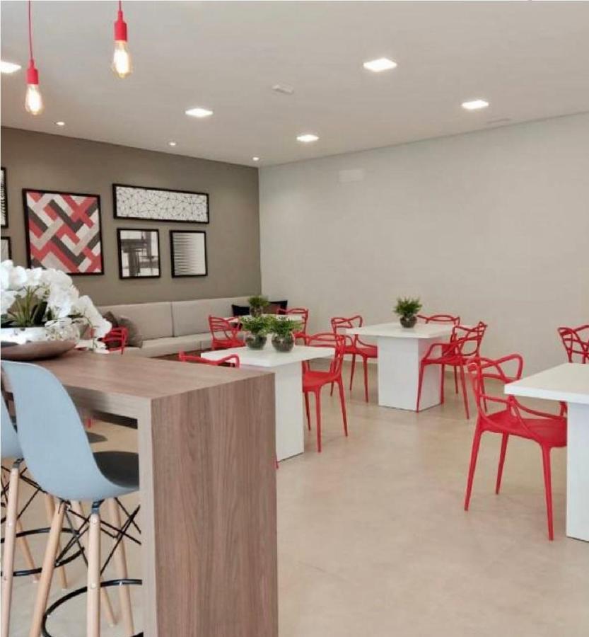 Maravilhoso Em Frente Ao Metro Bras ! Apartamento *